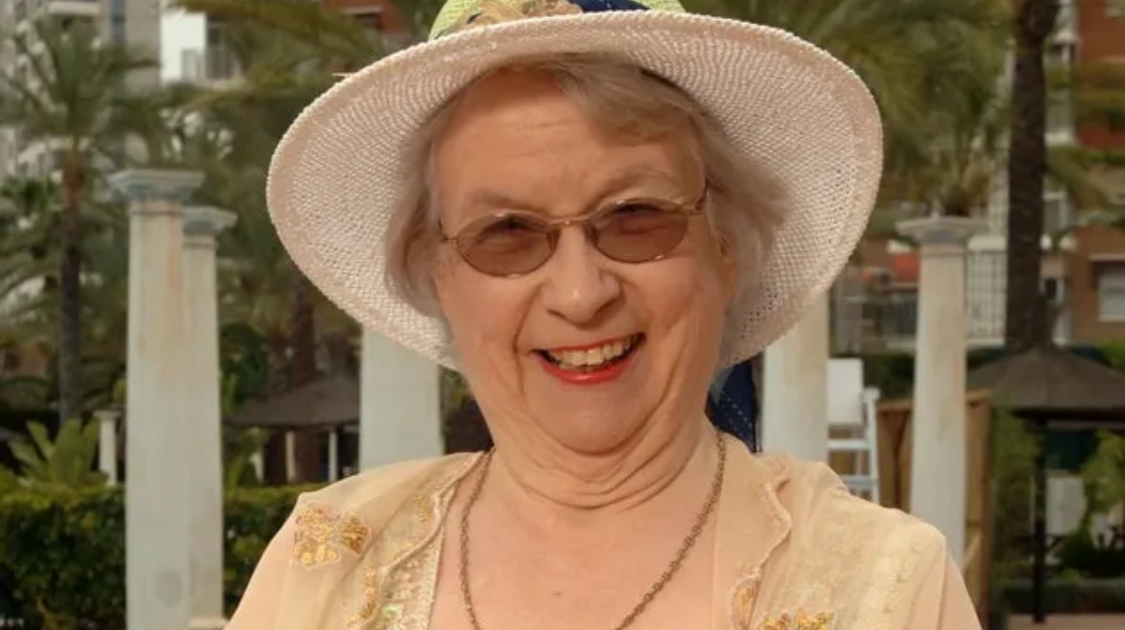 Elsie Kelly Benidorm Actress: Biography, Shows & CareerNow