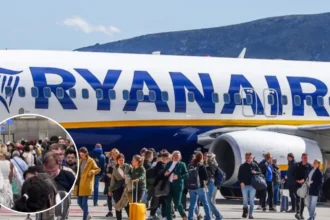 Ryanair Athens Mega Queue Strands Passengers Flight Leaves